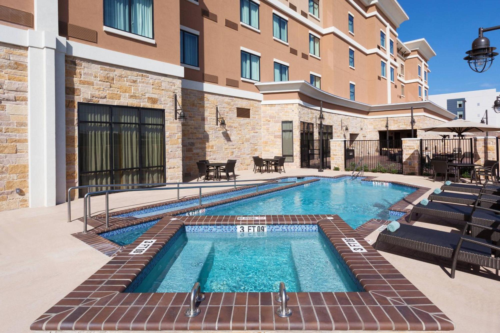 Courtyard By Marriott San Angelo Hotel Exterior foto